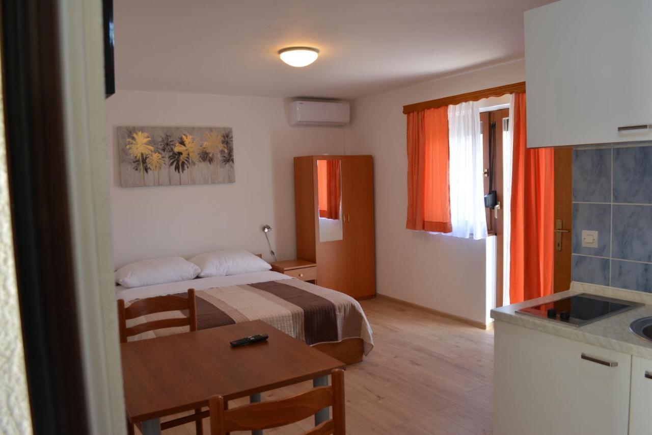 Guesthouse Andja Smoljanac Extérieur photo