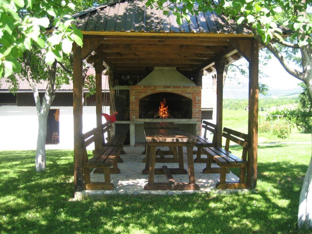 Guesthouse Andja Smoljanac Extérieur photo